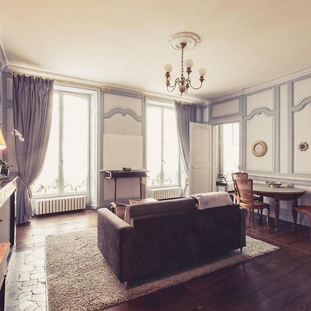 La Maison De La Liberte Suite Jeanne Barret Poitiers Exteriör bild