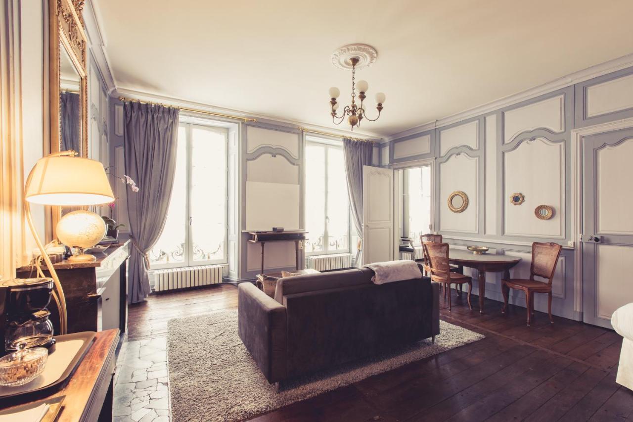 La Maison De La Liberte Suite Jeanne Barret Poitiers Exteriör bild