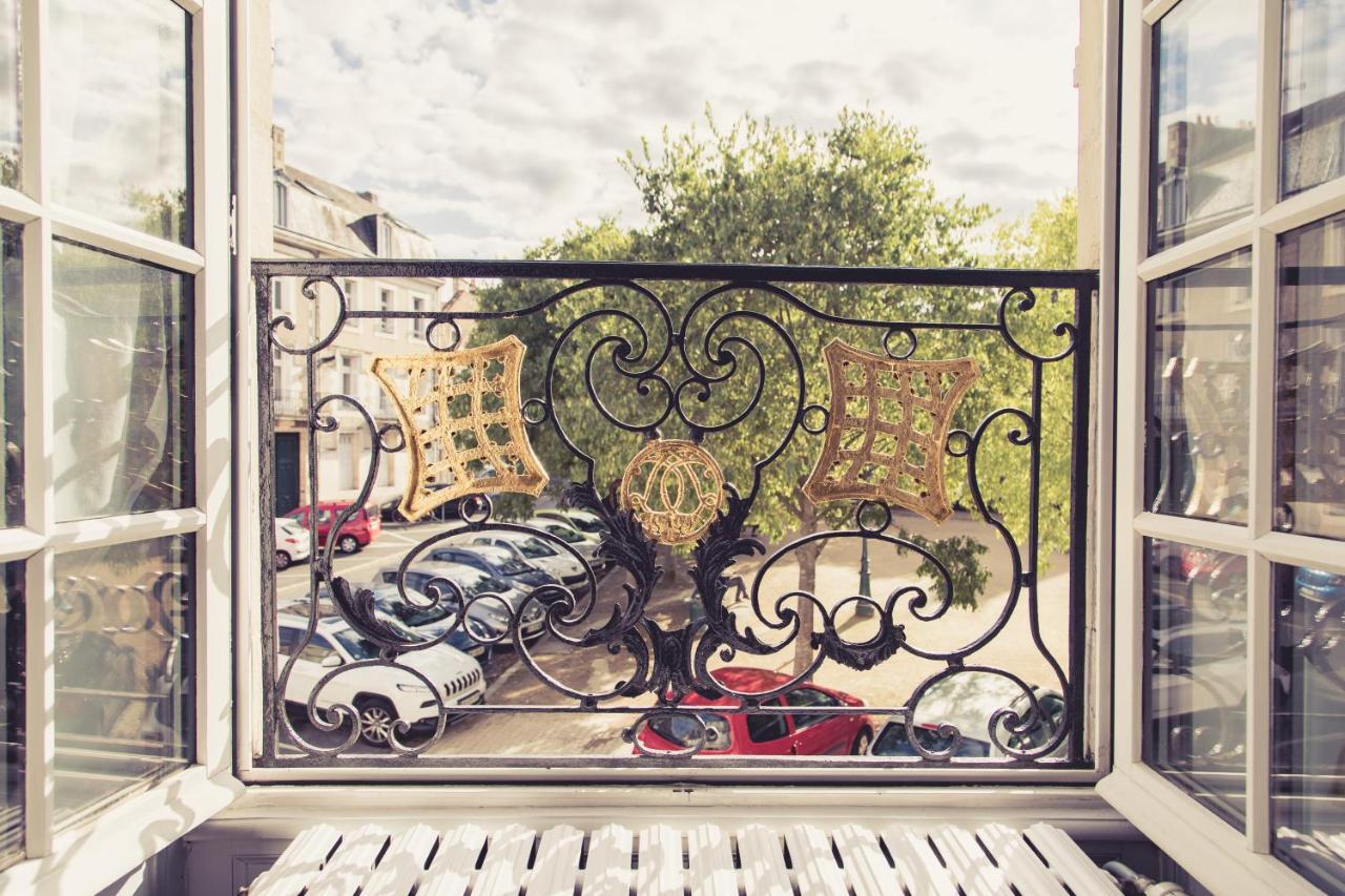 La Maison De La Liberte Suite Jeanne Barret Poitiers Exteriör bild