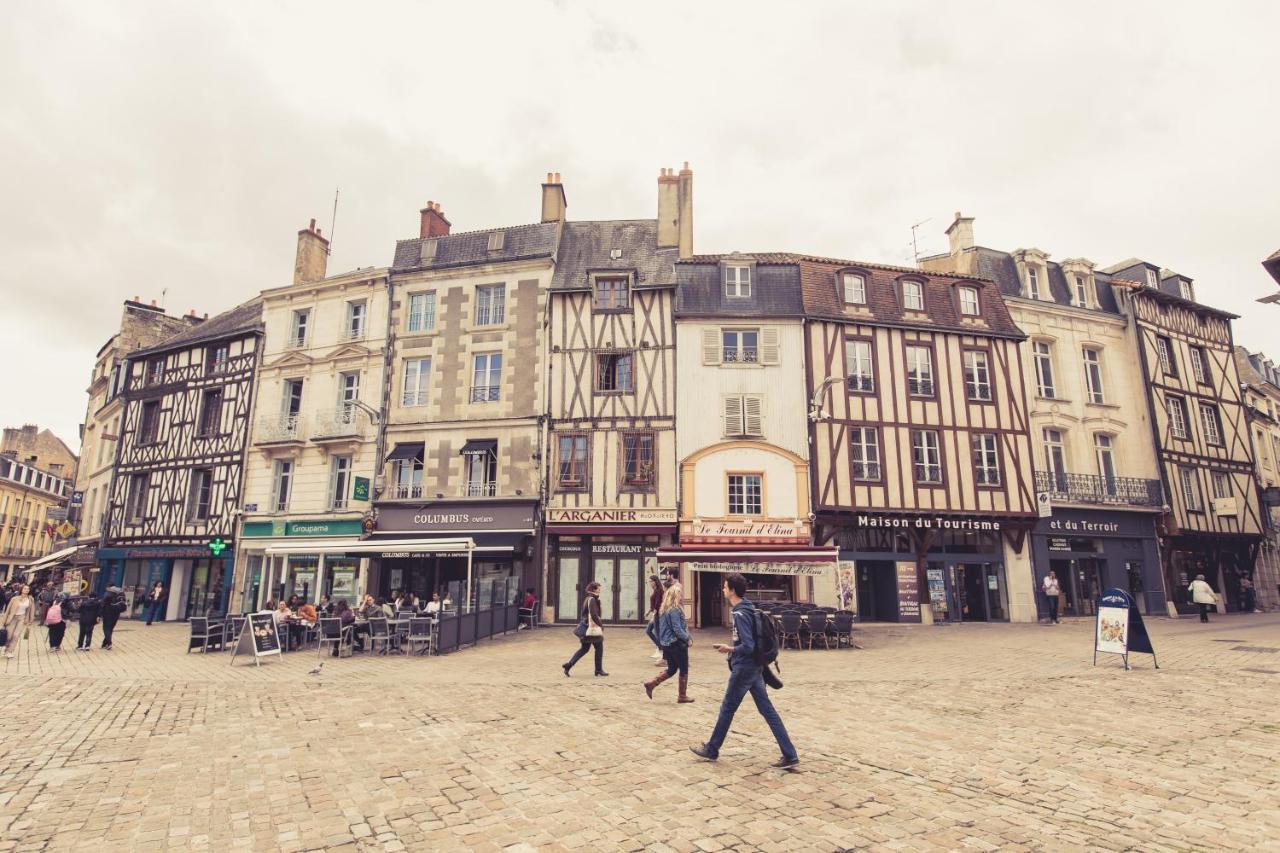 La Maison De La Liberte Suite Jeanne Barret Poitiers Exteriör bild