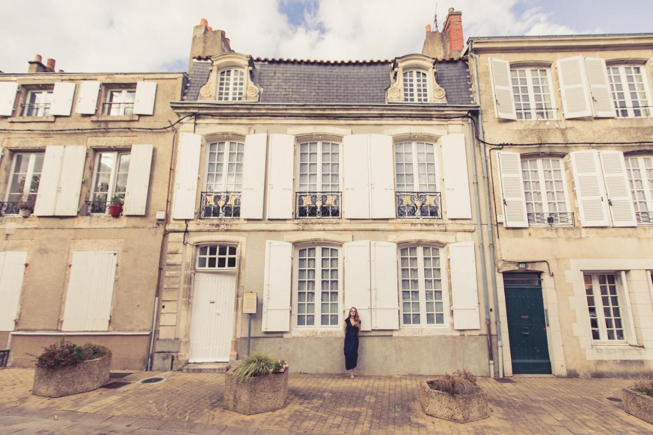 La Maison De La Liberte Suite Jeanne Barret Poitiers Exteriör bild