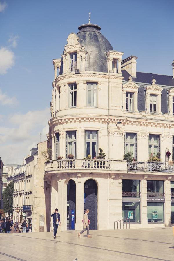 La Maison De La Liberte Suite Jeanne Barret Poitiers Exteriör bild