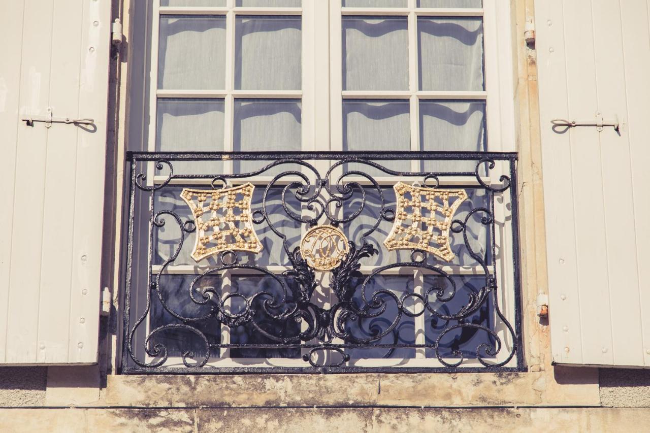 La Maison De La Liberte Suite Jeanne Barret Poitiers Exteriör bild