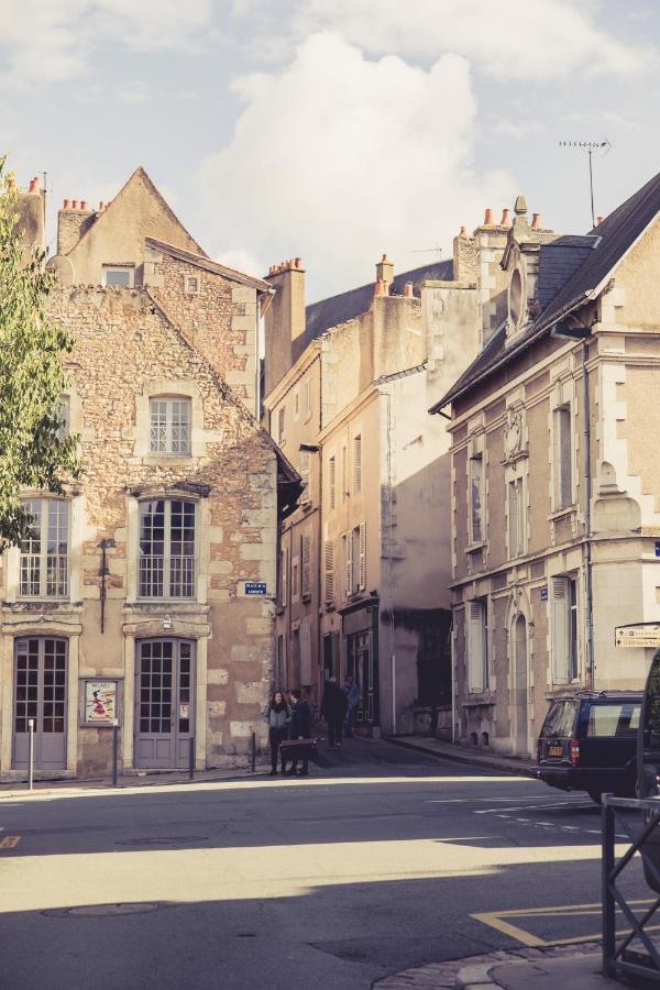 La Maison De La Liberte Suite Jeanne Barret Poitiers Exteriör bild